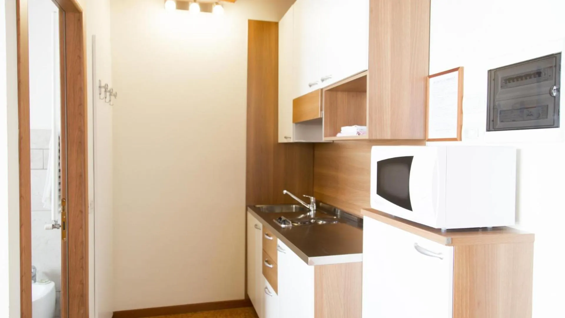 Residenza Carracci Aparthotel Bologna 0*,  Italy
