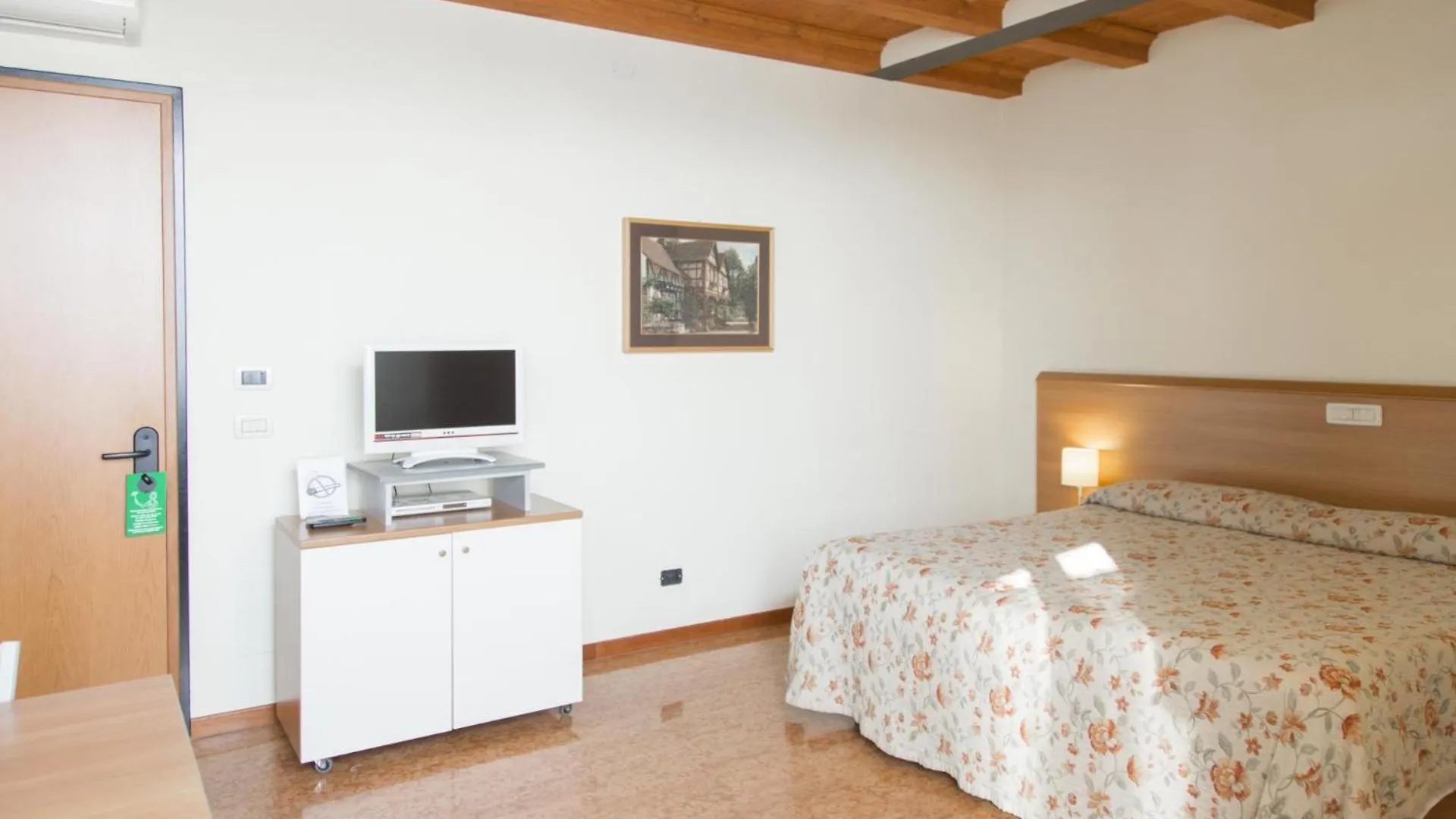 Residenza Carracci Aparthotel Bologna Italy